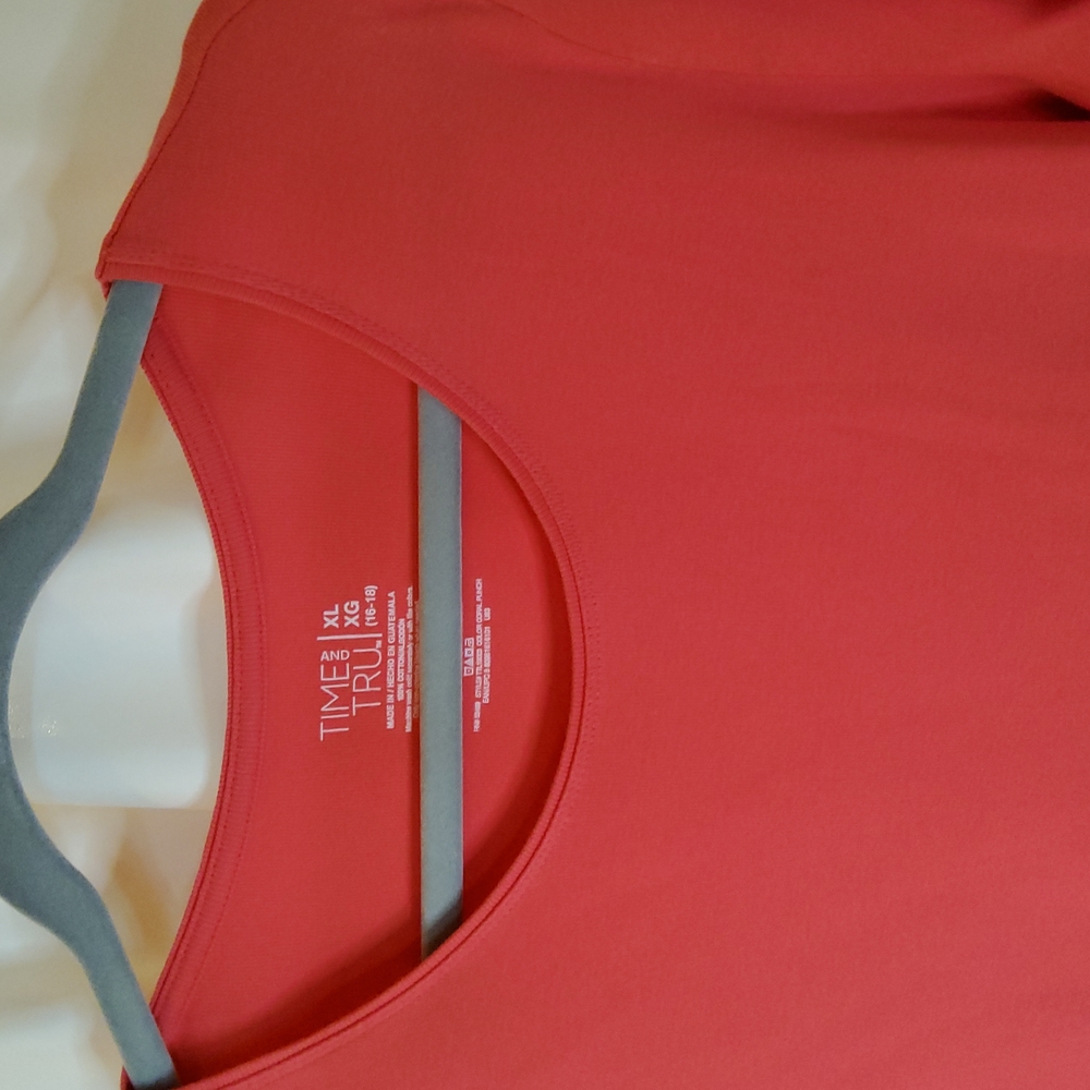 Short Sleeve Top - Picture 2 of 9